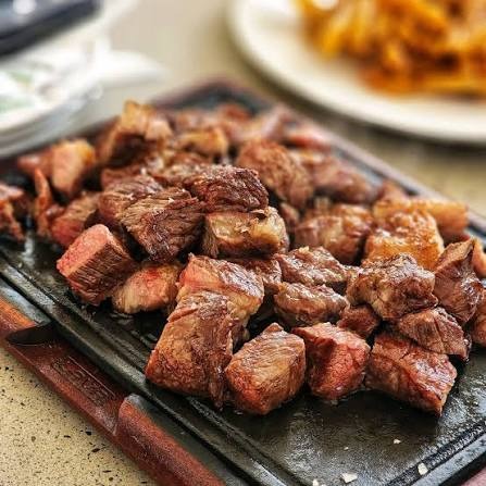 Local Tanzanian food - nyama choma